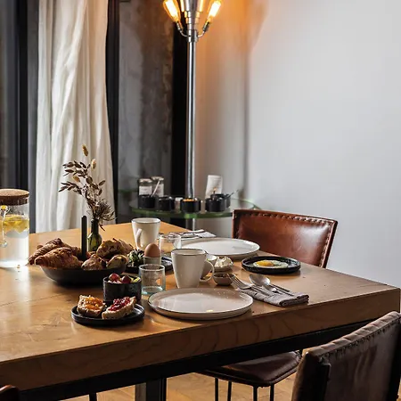 Casa Blanca Bed & Breakfast 4*