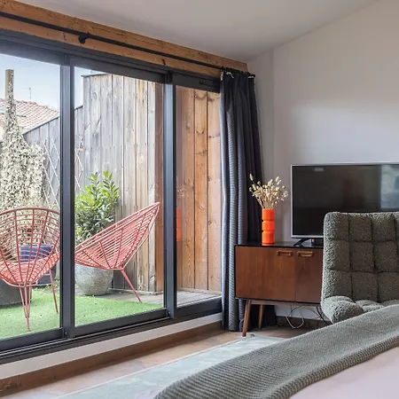 Casa Blanca Bed & Breakfast 4*