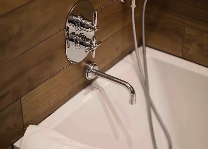 Casa Blanca Bed & Breakfast 4*