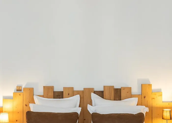 Alojamento de Acomodação e Pequeno-almoço Casa Blanca 4*