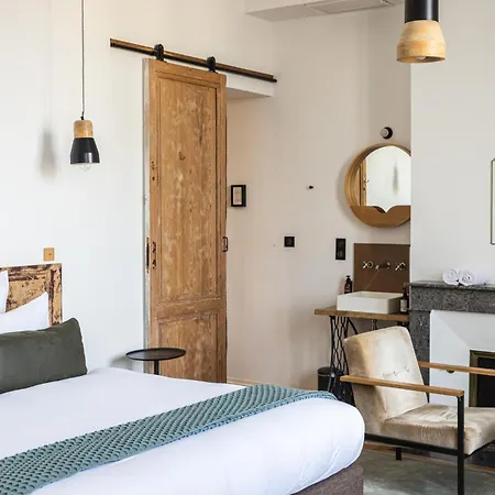 Casa Blanca לינה וארוחת בוקר 4*