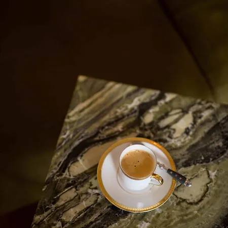 לינה וארוחת בוקר Casa Blanca